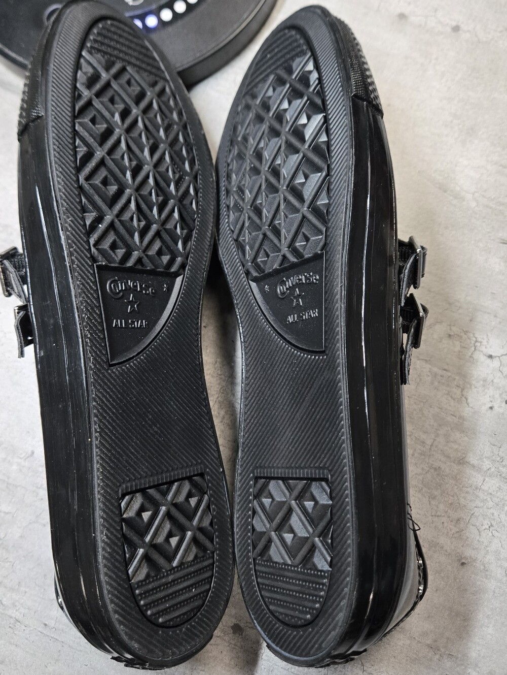 [NEW] Converse Chuck Taylor All Star Dainty Mary Jane Studded Patent Shoes - Picture 3 of 10